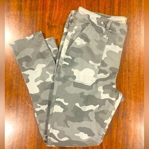 Seven 7 Grey Camo Utility Ankle Skinny Jeans 26